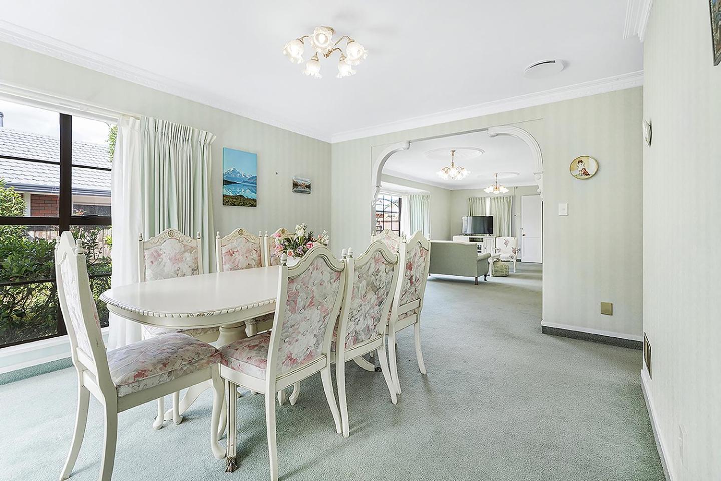Wow, Spacious With A Pool